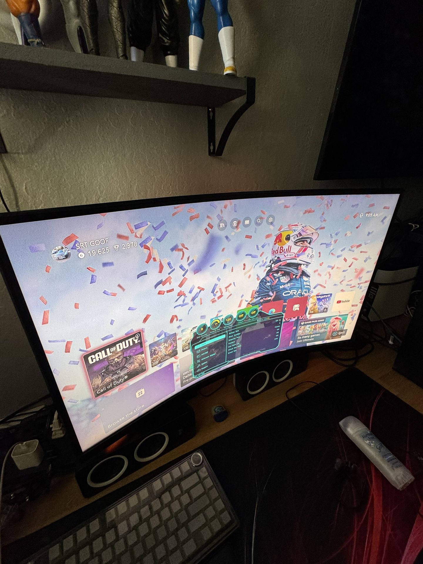 Samsung G7 Curved Gaming Monitor