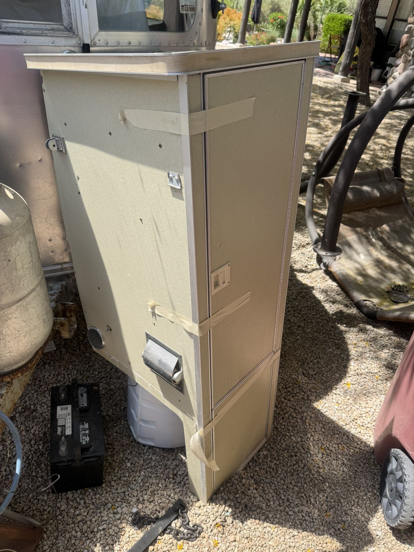 Airstream Cabinet