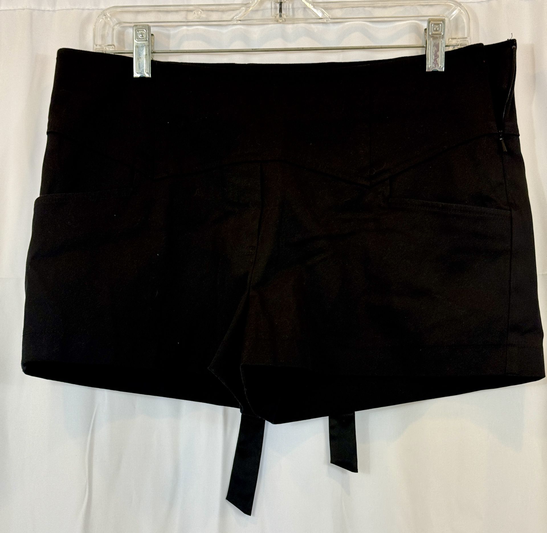Marciano By Guess Lace-Up High Waist Mini Shorts Black, NWOT, Size 10