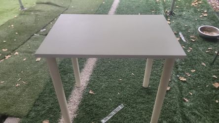 Ikea Table 30 X 21