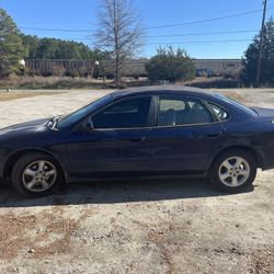 2001 Ford Taurus