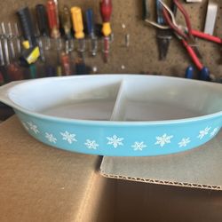 Antique Vintage Pyrex Turquoise Snowflake Divided Casserole