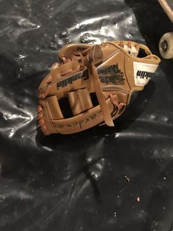 Baseball glove