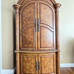 Wood Cabinet 