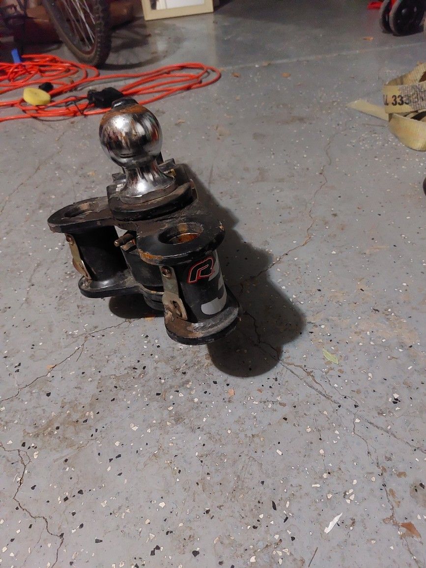 EAZ-LIFT 15K Weight Distribution Hitch Complete Kit
