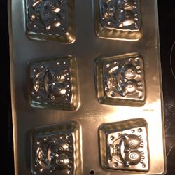 Sponge Bob Square pans muffin pan