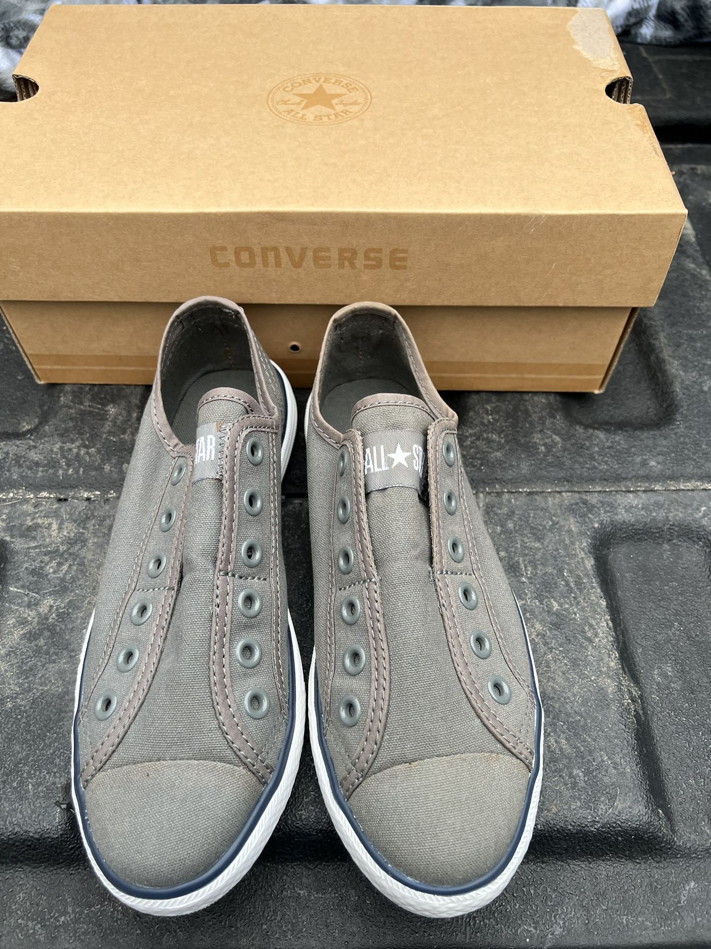 Converse CHUCKIT SLIP Unisex Shoes Men’s 6 , and Women’s 8 . New in Box