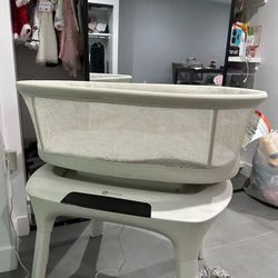4Moms Bassinet