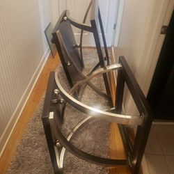 Beautiful Coffee Table And 2 Matching End Tables- Used Condition 