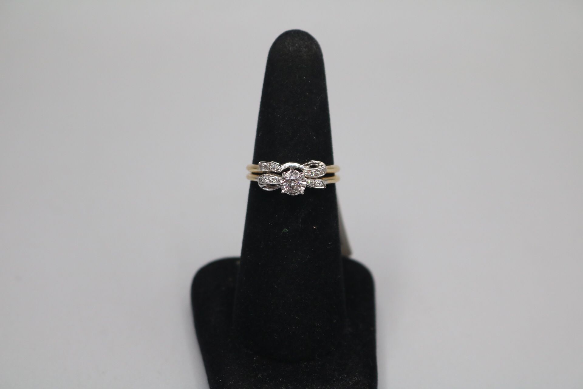 14K Yellow Gold Fancy Two-Row Diamond Bow-tie Ring (Size 6 1/2)