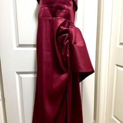 Like New!!! Used Once! Macy’s Elegant Holiday Party Dress Size 2 
