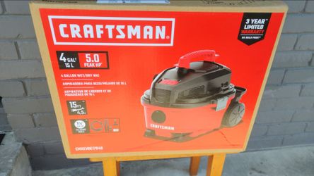 Craftsman 4 gal  wet/dry shop vacuum