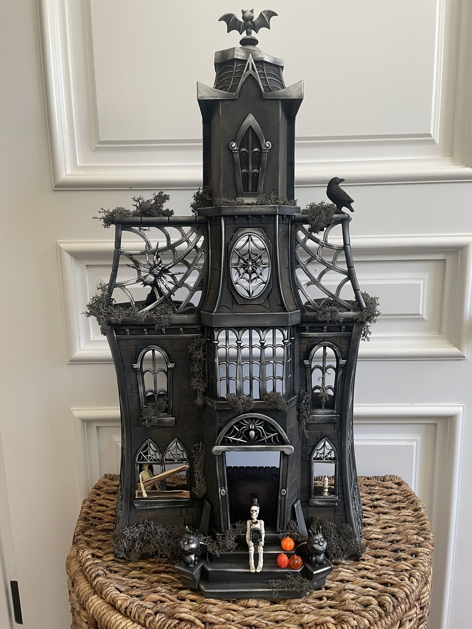 Halloween Haunted House