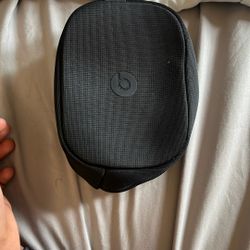 Beats Solo 4 Case(with usb-c &headphone jack)