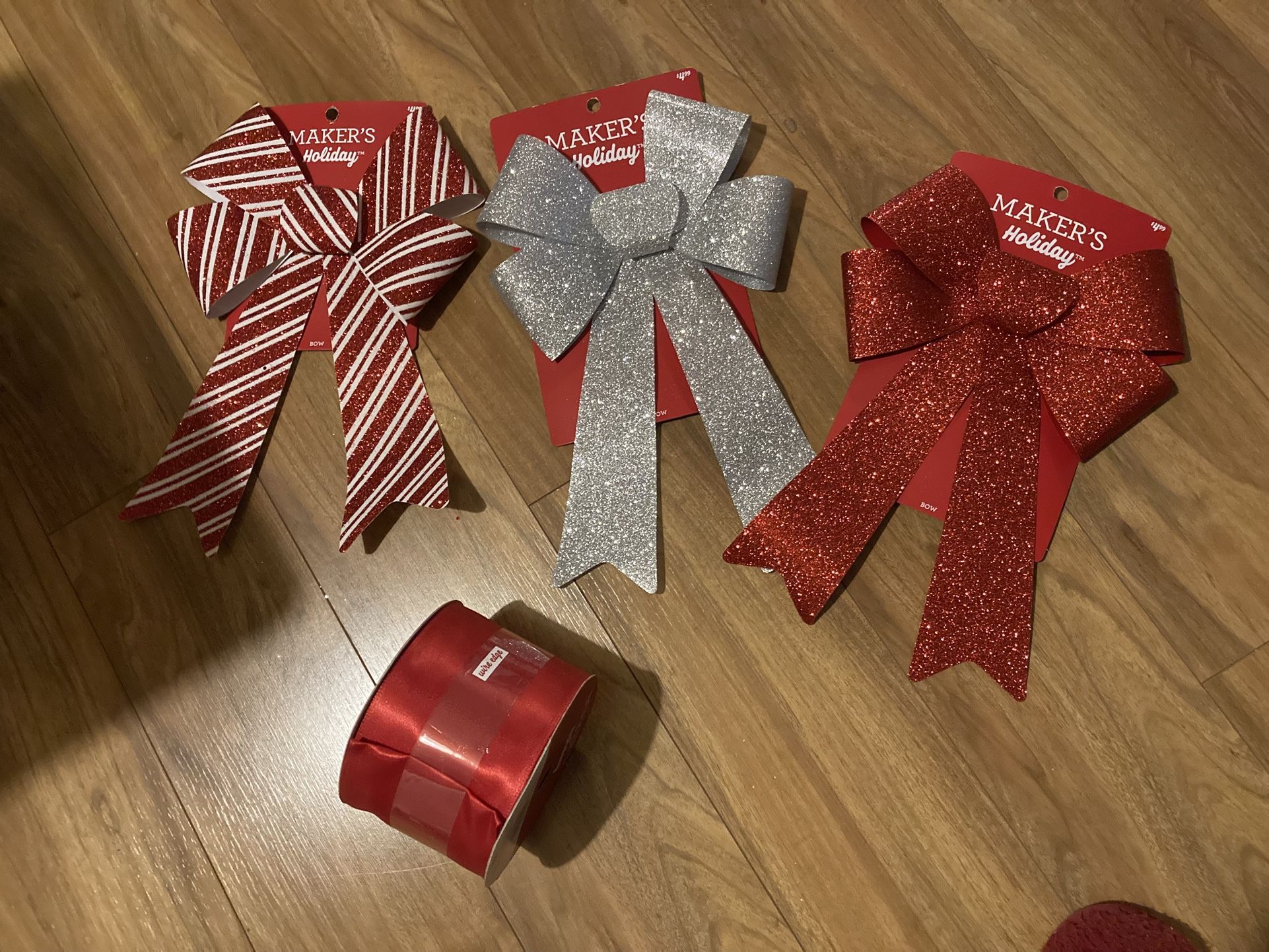 New Christmas Decorations… Read Description