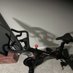 Peloton Bike