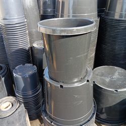 15 Gallon Nursery Pots -- New and Heavy Duty 