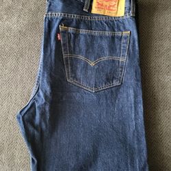Levi's 42x32