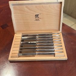 Zwilling Contemporary Stainless-Steel Steak Knives in Wood Gift Box, Set of 8