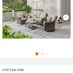 Brand new outdoor Hampton Bay patio set