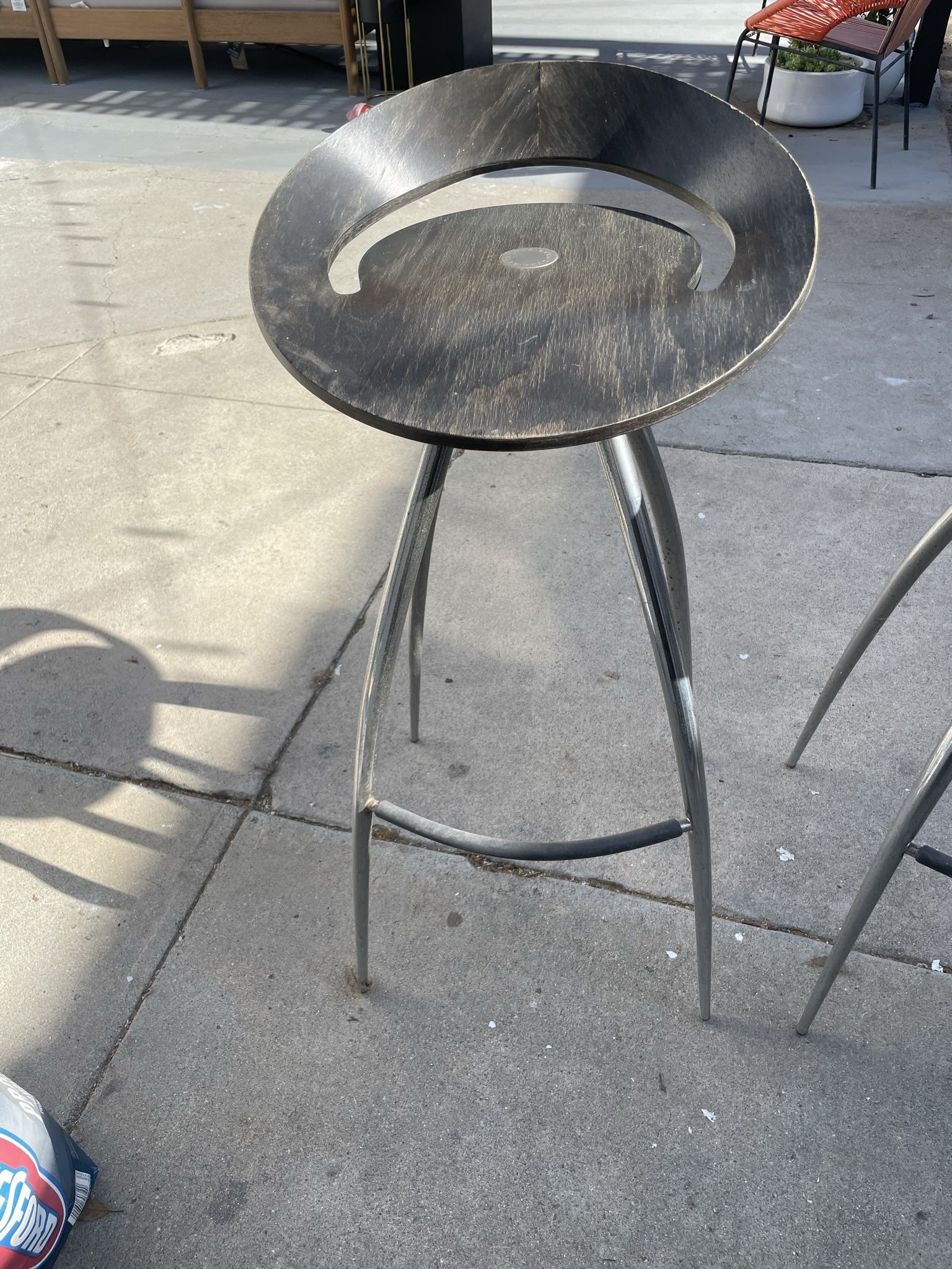 Lyra Italian Stools