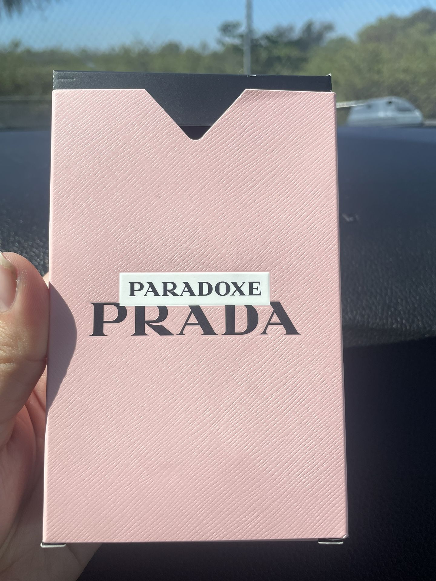 PARADOXE PRADA