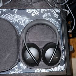 Bose NC 700 Headphones 