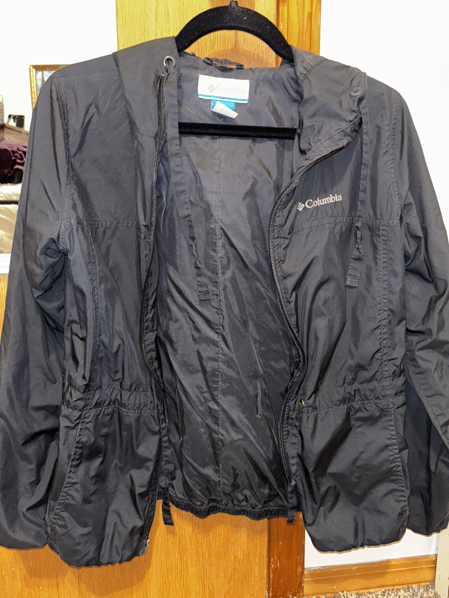 Black Columbia Windbreaker