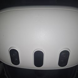 Meta Quest 3 With Meta Carrying Case