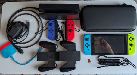 Nintendo Switch 1 Bundle w/ Accessories