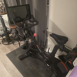 Peloton Bike