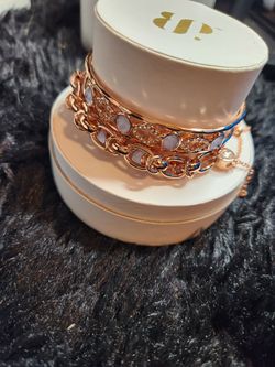 Bomb party Rose gold stack