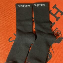 Supreme Socks 