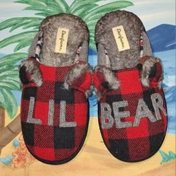 Brand - Dearfoams Lil Bear Kids Size 5/6 Slippers Memory Foam. 