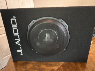 JL Audio 10TW3 sub box