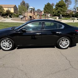 2010 Nissan Maxima Sv