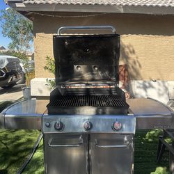 Propane gas grill