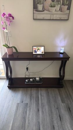 Table oak wood
