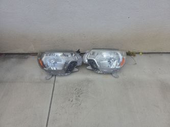 Tacoma 2015 headlights