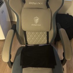 Downix Gaming Chair