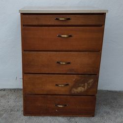 Dresser Bureau Chest of 5 Drawers