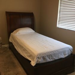 Bed Frame & Matress 