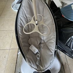 Mama Roo Swing 