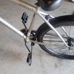 Men 26" Kent Beach Cruiser Month Old 