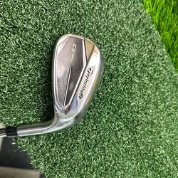 TaylorMade Qi PW