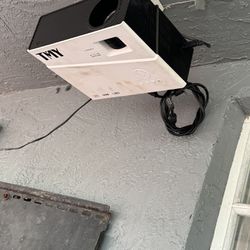 Projector With Wall Mount