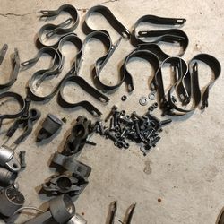 Aluminum fence hardware