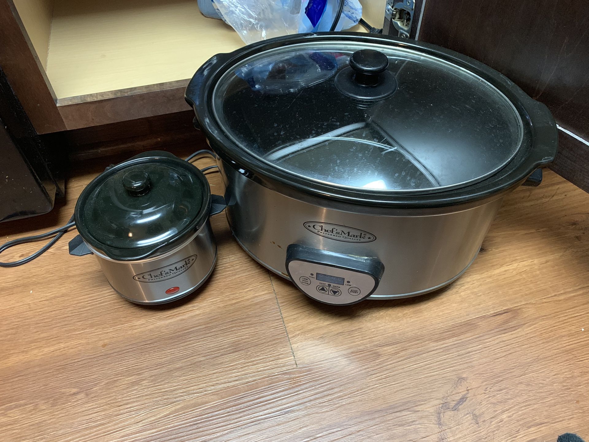 Crockpot with Small Sauce Pot