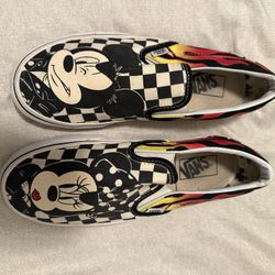 Mickey &Minnie Disney Slip On Vans Woman’s 7.5