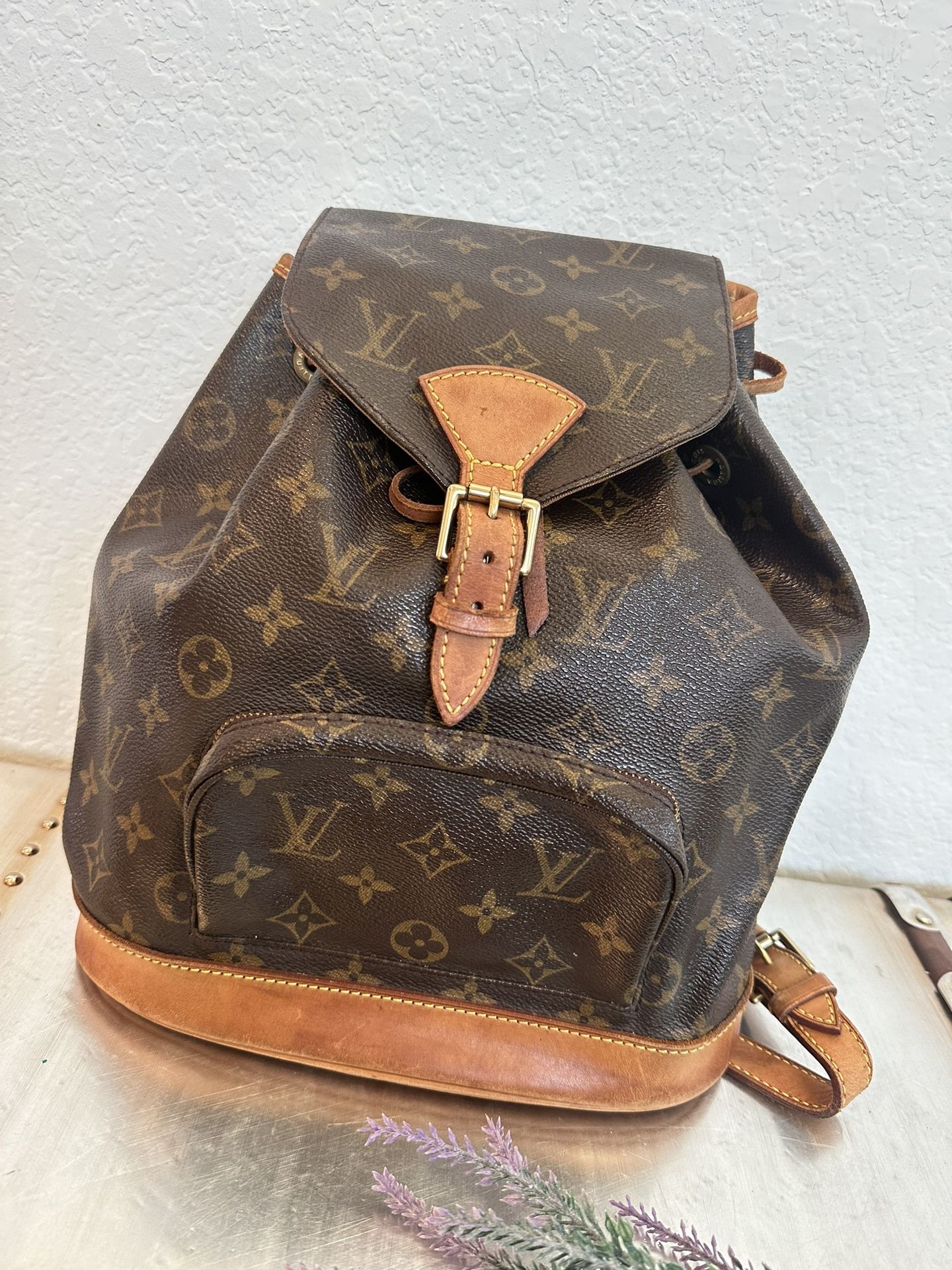 Louis Vuitton Montsouris MM Monogram Backpack 